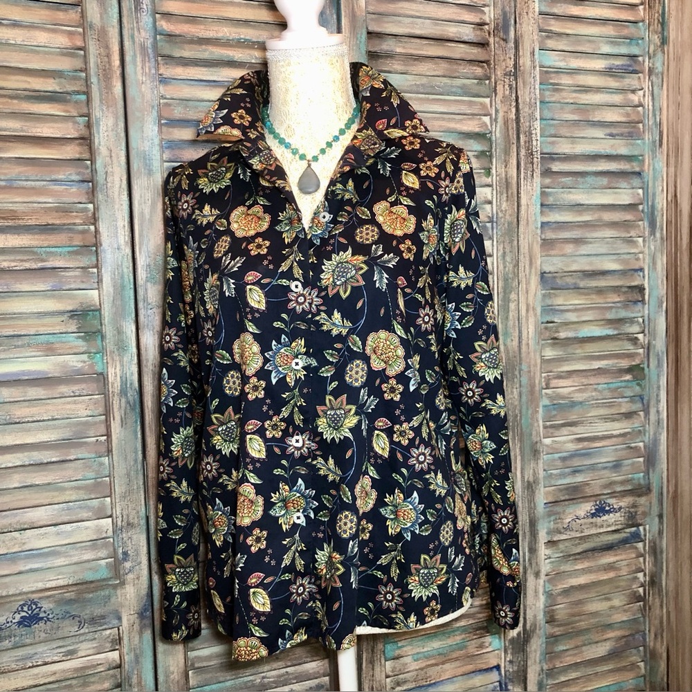 FOXCROFT for APPLESEED'S ~ Feminine Floral Button Down ~ Wrinkle Free ~ Size 10P